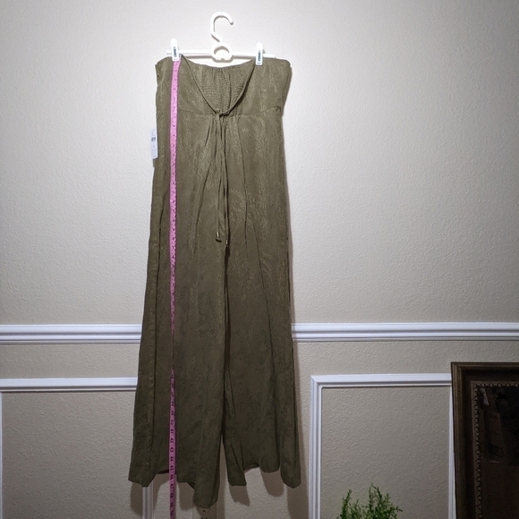 Tropicale Linen Jumpsuit by Elevenses - Picture 6 of 10